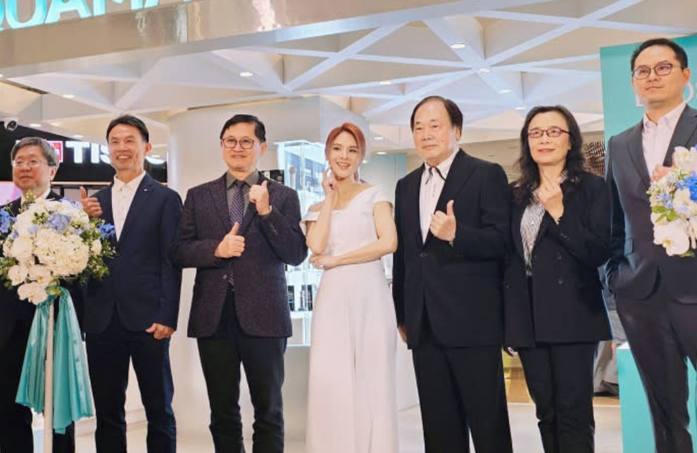 美麗印鈔機1／和碩要賣保養品！2位大佬搶先用 童子賢誇愛將郭明棟「白拋拋幼咪咪」